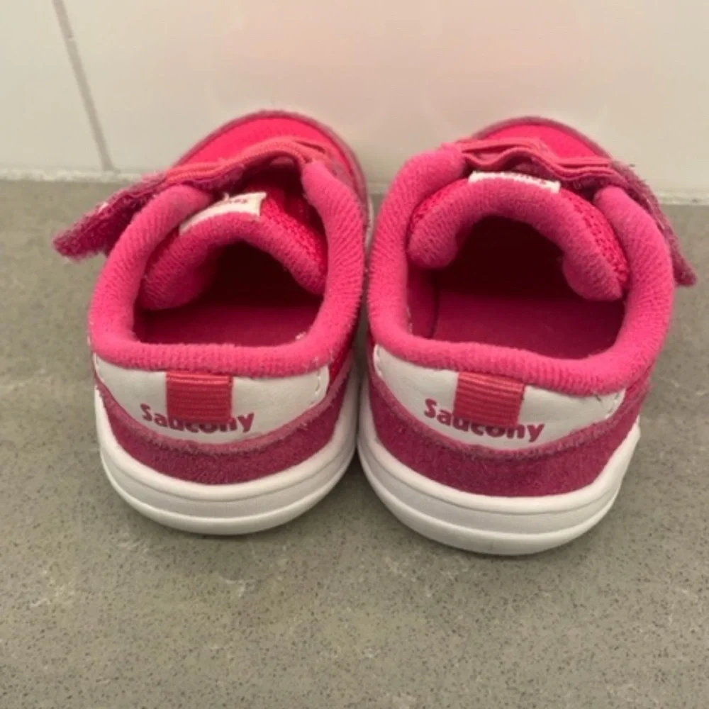 Saucony gently worn